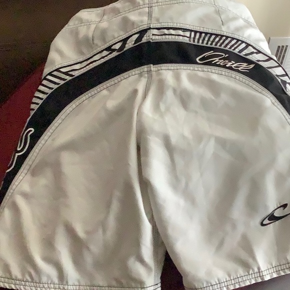 O’NEILL SURF 🏄‍♀️ SHORTS EUC M30 - Picture 4 of 5